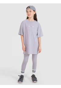 4f - 4F T-shirt oversize z nadrukiem dziewczęcy - szary 128 (7-8 lat). Okazja: na co dzień. Kolor: szary. Materiał: bawełna, materiał, jersey. Długość rękawa: krótki rękaw. Długość: krótkie. Wzór: nadruk. Sezon: lato. Styl: klasyczny, elegancki, sportowy, casual