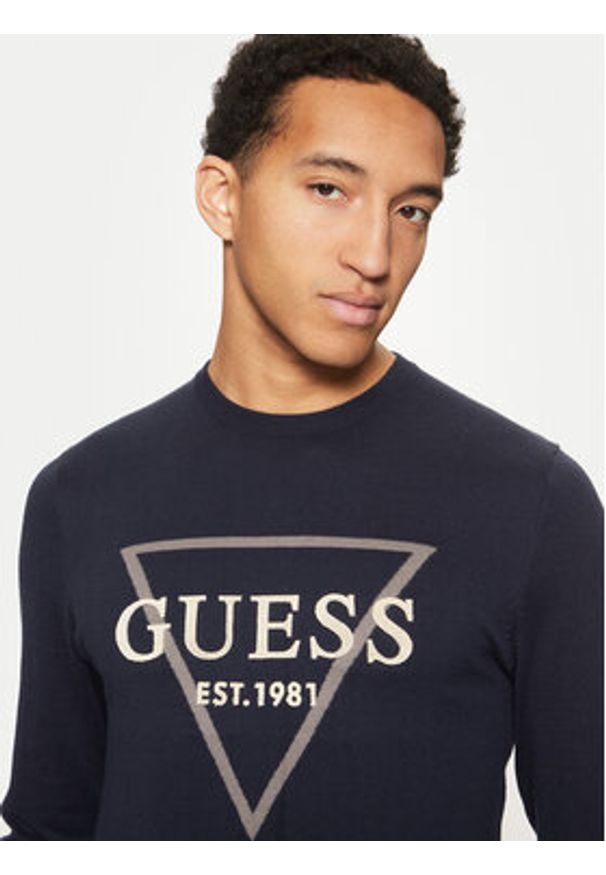 Guess Sweter M5RR02 Z3KI1 Granatowy Regular Fit. Kolor: niebieski. Materiał: bawełna