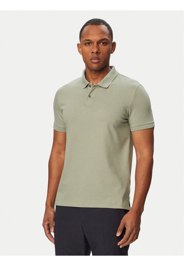 Calvin Klein Polo LV04LC254G Khaki Slim Fit. Typ kołnierza: polo. Kolor: brązowy. Materiał: bawełna