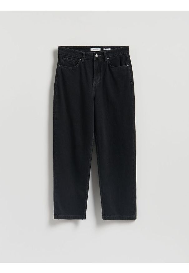 Reserved - Jeansy baggy tapered - czarny. Kolor: czarny