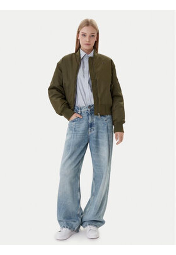 Tommy Jeans Kurtka bomber Essential DW0DW22046 Zielony Regular Fit. Kolor: zielony. Materiał: syntetyk