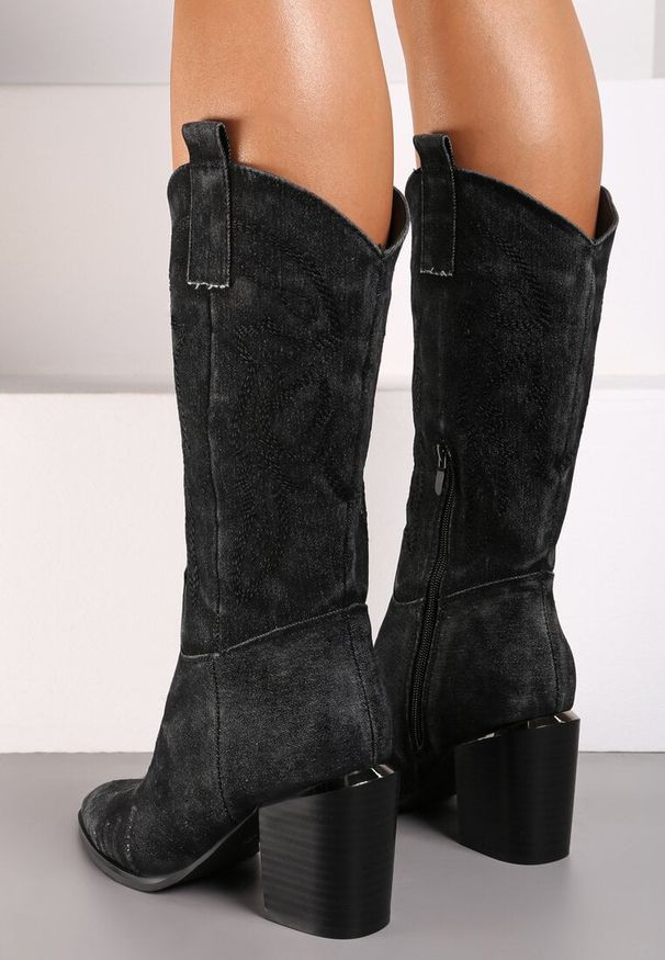 Born2be - Czarne Botki Kowbojki na Obcasie z Haftem Laora. Kolor: czarny. Materiał: jeans. Wzór: haft. Obcas: na obcasie. Styl: klasyczny, elegancki, boho. Wysokość obcasa: średni