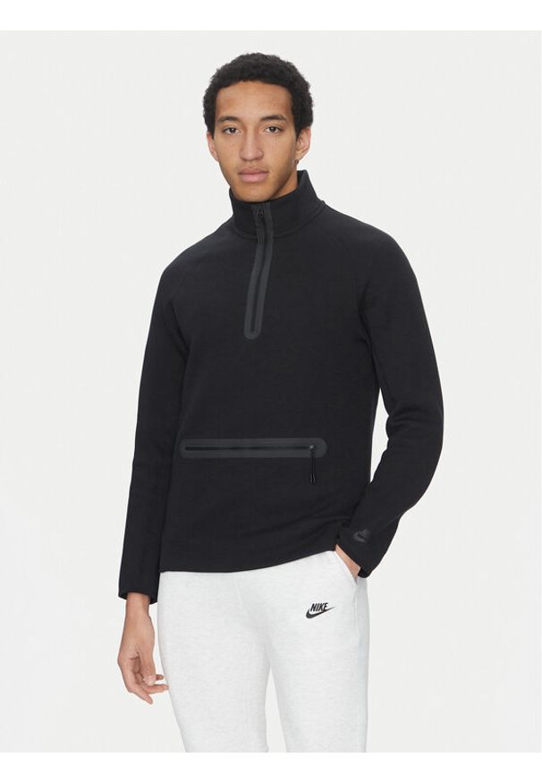 Nike Bluza FB7998 Czarny Regular Fit. Kolor: czarny. Materiał: syntetyk, bawełna