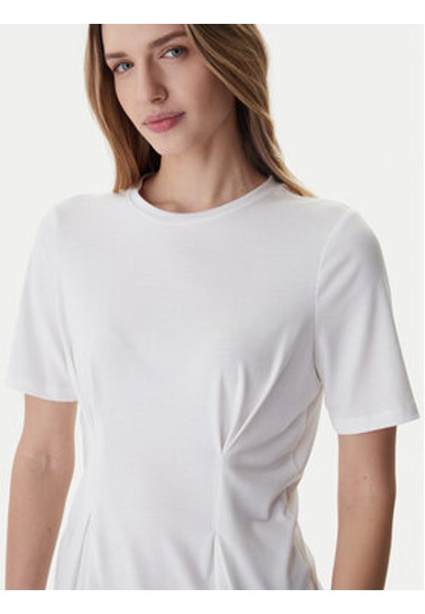 only - ONLY Top Elena 15368451 Biały Slim Fit. Kolor: biały. Materiał: syntetyk