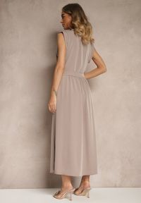 Renee - Brązowa Sukienka z Paskiem Koszulowa o Rozkloszowanym Fasonie Mavoselle. Okazja: na co dzień. Kolor: brązowy. Materiał: jeans. Typ sukienki: koszulowe. Styl: elegancki, casual