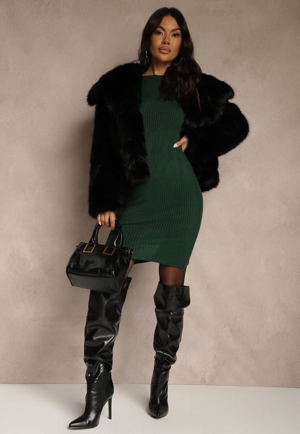 Renee - Ciemnozielona Sweterkowa Dopasowana Sukienka z Bawełną Reileta. Kolor: zielony. Materiał: bawełna