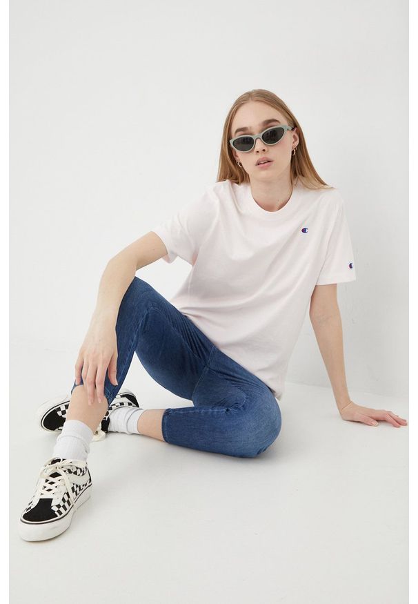 Tommy Jeans jeansy BF3331 damskie medium waist. Kolor: niebieski