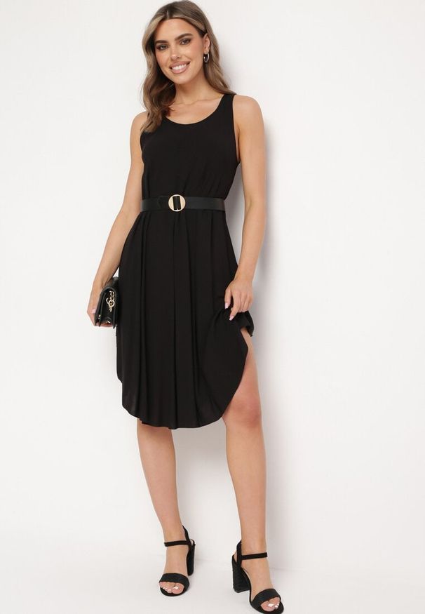 Born2be - Czarna Rozkloszowana Sukienka z Bawełny Tesaxelle. Okazja: na co dzień, na spotkanie biznesowe. Kolor: czarny. Materiał: bawełna. Typ sukienki: proste. Styl: casual, biznesowy, elegancki