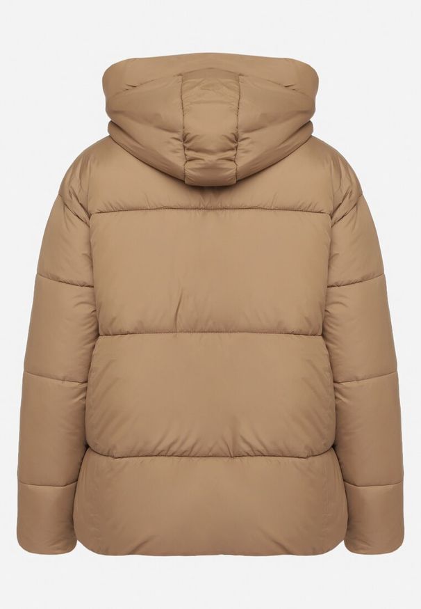 Born2be - Beżowa Pikowana Kurtka o Pudełkowym Kroju z Kapturem i Kieszeniami Alissan. Typ kołnierza: kaptur. Kolor: beżowy. Materiał: jeans. Sezon: zima