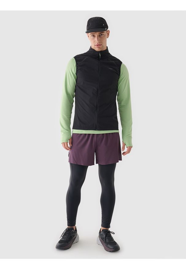 4f - 4F Spodenki do biegania szybkoschnące męskie - fioletowe XL. Kolor: fioletowy. Materiał: włókno, materiał, elastan, syntetyk. Długość: krótkie. Wzór: jednolity, gładki. Sport: bieganie, fitness