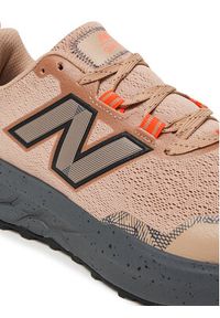 New Balance Buty do biegania Garoe MTGAROH2 Brązowy. Kolor: brązowy. Materiał: materiał #3