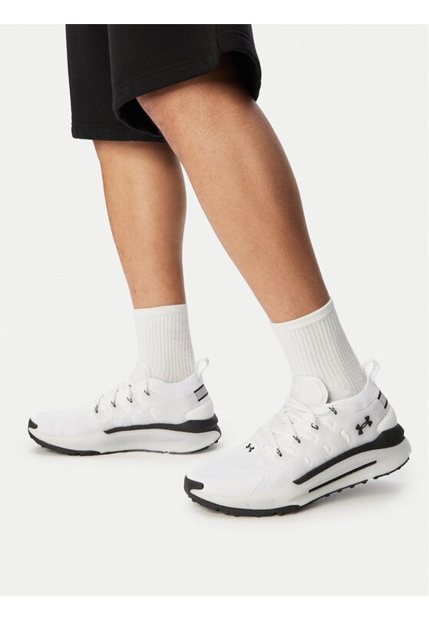 Under Armour Sneakersy UA Phantom X 6007183 100 Biały. Kolor: biały. Materiał: materiał