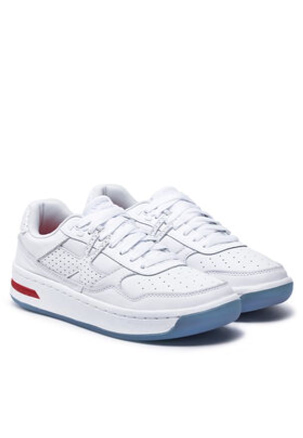 Under Armour Sneakersy UA Court 96 3028637 Biały. Kolor: biały. Materiał: skóra