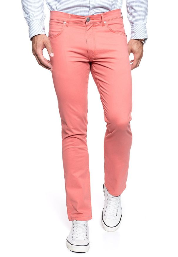 Wrangler - WRANGLER SPODNIE MĘSKIE GREENSBORO CORAL W15QWAR03 112127119. Materiał: materiał