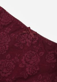 Born2be - Bordowe Majtki Figi z Wysokim Stanem Zdobione Koronką i Siateczką Helieth. Stan: podwyższony. Kolekcja: plus size. Kolor: czerwony. Materiał: koronka. Wzór: aplikacja, koronka #2