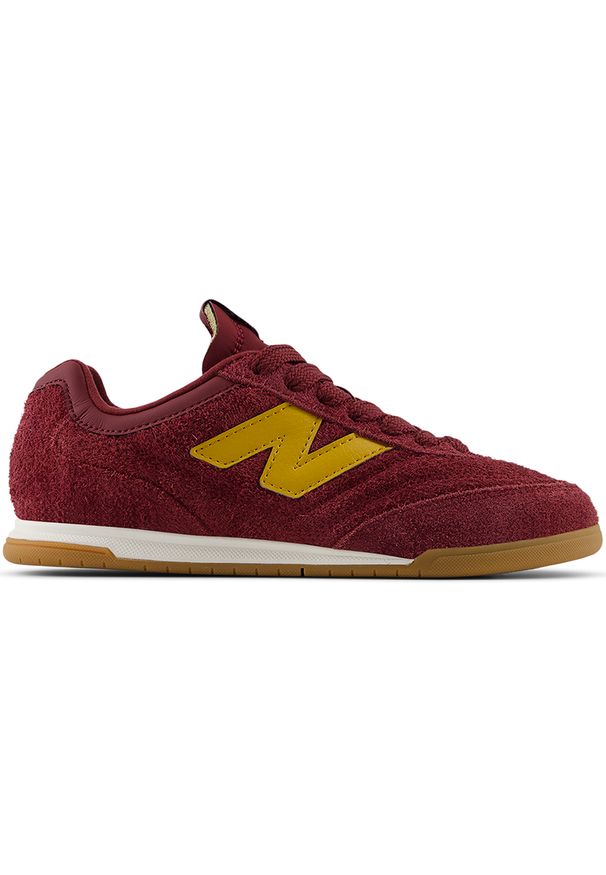 Buty unisex New Balance URC42HF – bordowe. Okazja: na co dzień. Kolor: czerwony. Materiał: skóra, syntetyk, materiał, guma. Szerokość cholewki: normalna