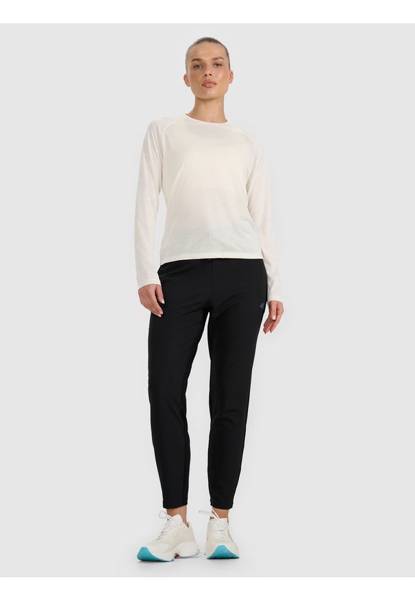 4f - 4F Longsleeve do biegania w terenie szybkoschnący damski - biały M. Kolor: biały. Materiał: tkanina, włókno, materiał. Długość rękawa: długi rękaw. Długość: długie
