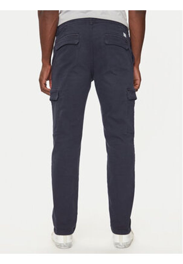 Pepe Jeans Spodnie materiałowe PM211725 Niebieski Slim Fit. Kolor: niebieski. Materiał: bawełna