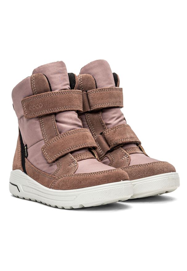 ecco - Buty zimowe dziecięce ECCO Urban Snowboarder (722352-56878). Okazja: na spacer, na co dzień. Kolor: różowy. Materiał: materiał, skóra, zamsz. Szerokość cholewki: normalna. Sezon: zima. Styl: casual, młodzieżowy