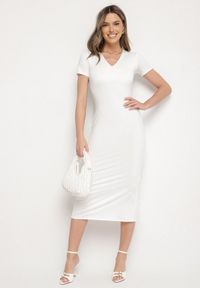 Born2be - Biała Sukienka Dopasowana Bodycon z Dekoltem w Serek Efricene. Okazja: na co dzień. Typ kołnierza: dekolt w serek. Kolor: biały. Materiał: jeans. Długość rękawa: krótki rękaw. Typ sukienki: bodycon. Styl: casual, klasyczny #6