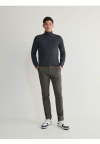 Reserved - Spodnie chino slim fit - ciemnoszary. Kolor: szary. Materiał: bawełna