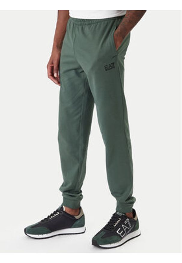 EA7 Emporio Armani Dres 8NPV64 PJVRZ U7260 Zielony Regular Fit. Kolor: zielony. Materiał: bawełna