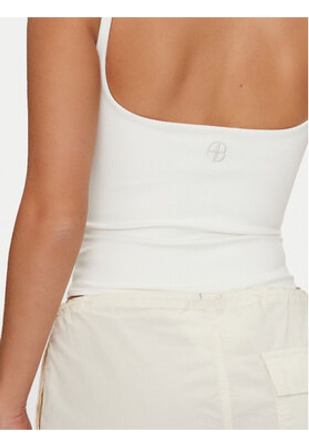 Reebok Body Bodysuit 100200750 Biały Slim Fit. Kolor: biały. Materiał: syntetyk