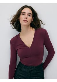 Reserved - Body z długim rękawem - ciemnofioletowy. Kolor: fioletowy. Materiał: dzianina. Długość: długie