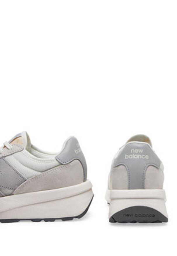 New Balance Sneakersy GS370AA Szary. Kolor: szary. Materiał: zamsz, skóra