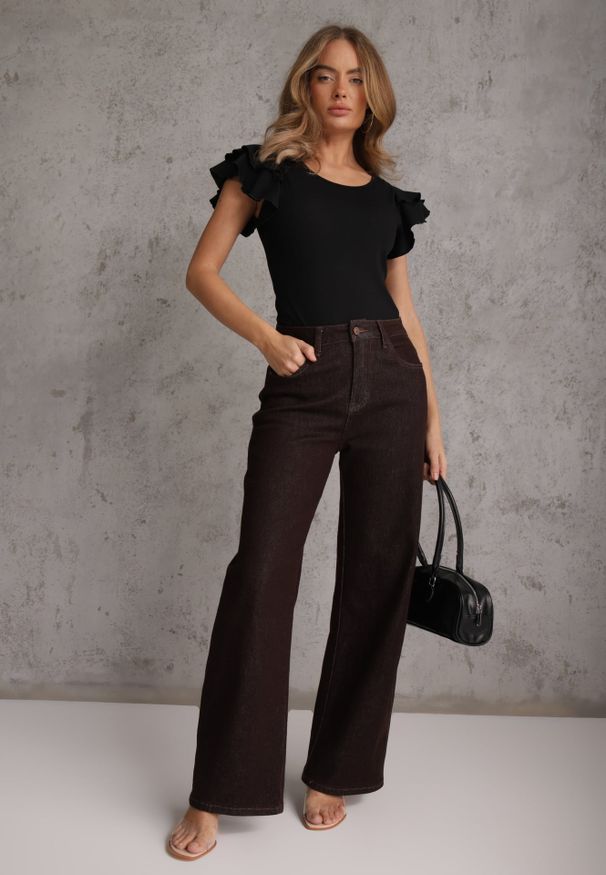 Renee - Czarna Gładka Bluzka z Bawełny z Rękawkami z Falbanek Nedaxera. Okazja: na co dzień, na randkę, na imprezę. Typ kołnierza: kołnierz z falbankami. Kolor: czarny. Materiał: bawełna. Długość rękawa: krótki rękaw. Wzór: gładki. Styl: casual