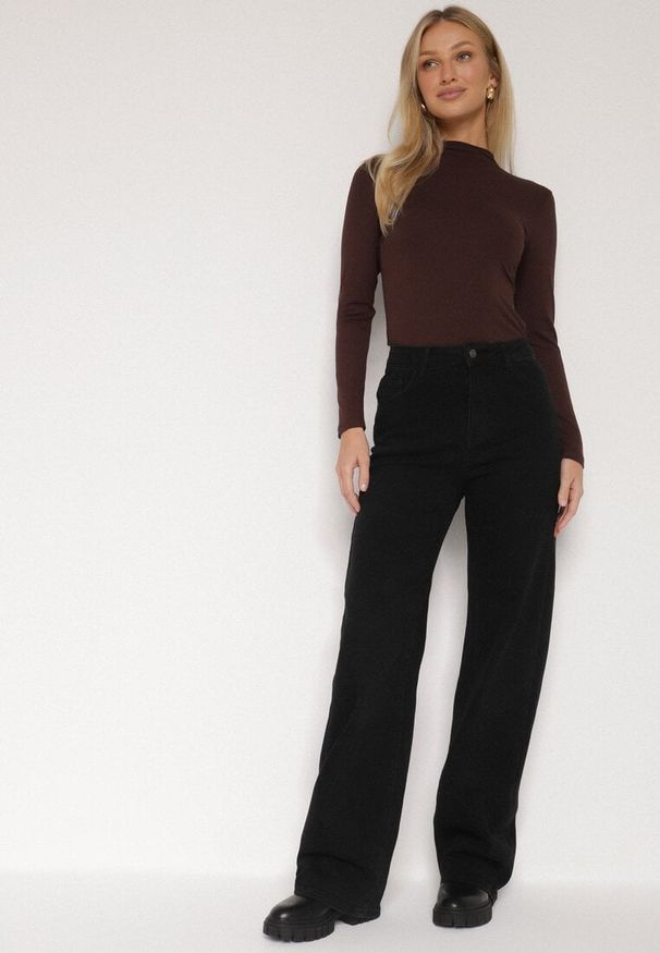 Born2be - Czarne Jeansy z Wiskozą o Szerokim Kroju z Wysokim Stanem Meviatea. Okazja: na co dzień. Stan: podwyższony. Kolekcja: plus size. Kolor: czarny. Styl: casual, klasyczny