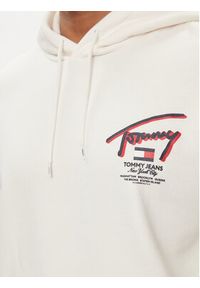 Tommy Jeans Bluza 3D Street DM0DM18647 Biały Regular Fit. Kolor: biały. Materiał: bawełna. Styl: street #5