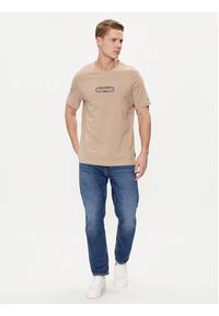 TOMMY HILFIGER - Tommy Hilfiger T-Shirt Track Graphic MW0MW34429 Beżowy Regular Fit. Kolor: beżowy. Materiał: bawełna #3