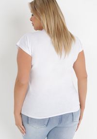 Born2be - Biały T-shirt Panonia. Okazja: na co dzień. Kolekcja: plus size. Kolor: biały. Materiał: bawełna, dzianina. Długość rękawa: krótki rękaw. Długość: krótkie. Wzór: nadruk, aplikacja, gładki. Styl: casual, klasyczny #5