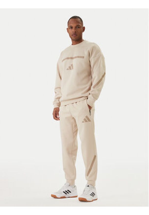 Adidas - adidas Bluza Z.N.E. KE4705 Beżowy Loose Fit. Kolor: beżowy. Materiał: bawełna