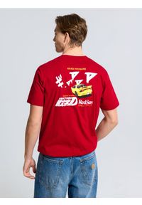 Sinsay - Koszulka z nadrukiem na plecach Initial D Elyaf - czerwony. Kolor: czerwony. Wzór: nadruk