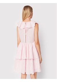 Custommade Sukienka koktajlowa Ludvika 999387430 Różowy Regular Fit. Kolor: różowy. Materiał: syntetyk. Styl: wizytowy #2