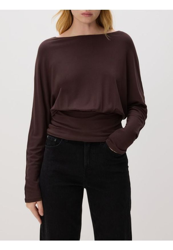 Reserved - Longsleeve z wiskozą - ciemnobrązowy. Kolor: brązowy. Materiał: wiskoza. Długość rękawa: długi rękaw