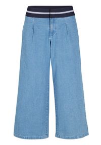 Dżinsy culotte z gumką w talii bonprix jasnoniebieski. Kolor: niebieski