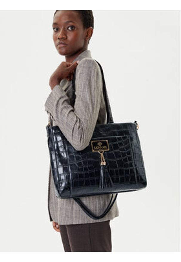 Monnari Torebka BAG4120 Czarny. Kolor: czarny. Materiał: skórzane