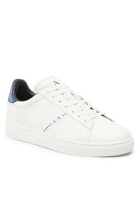 Armani Exchange Sneakersy XUX001 XV093 K709 Biały. Kolor: biały. Materiał: skóra