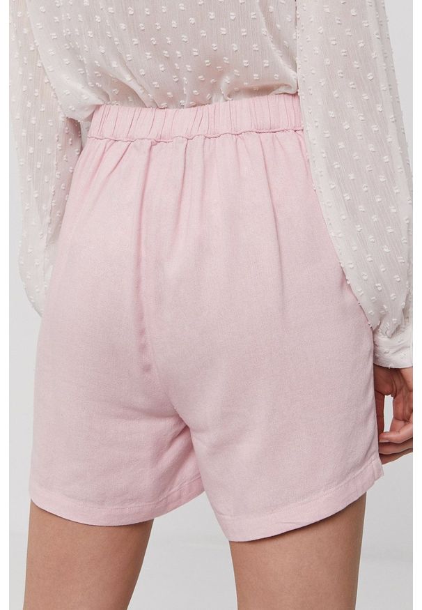 Vero Moda - Szorty. Okazja: na co dzień. Kolor: różowy. Materiał: tkanina. Wzór: gładki. Styl: casual