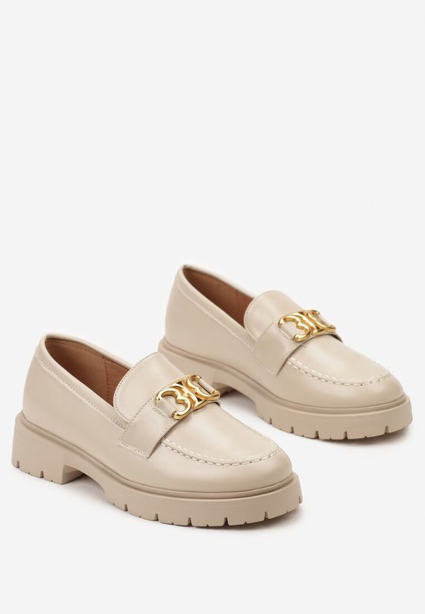 Born2be - Beżowe Mokasyny z Elegancką Klamerką Salves. Kolor: beżowy. Styl: elegancki