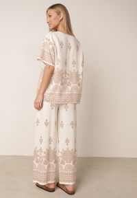 Born2be - Beżowy Komplet Wiskozowy Szerokie Spodnie i Luźna Bluzka z Nadrukiem Paisley Thela. Kolekcja: plus size. Kolor: beżowy. Materiał: wiskoza. Wzór: nadruk, paisley #5
