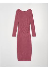 Sinsay - Sukienka midi z marszczeniem i rozcięciem - różowy. Kolor: różowy. Długość: midi #1