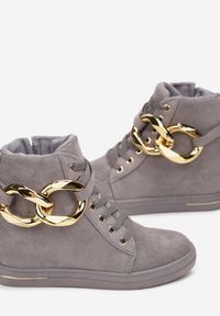 Renee - Szare Botki na Ukrytym Koturnie z Łańcuchem Mavenro. Kolor: szary. Materiał: jeans, skóra. Szerokość cholewki: normalna. Obcas: na koturnie. Styl: elegancki #3