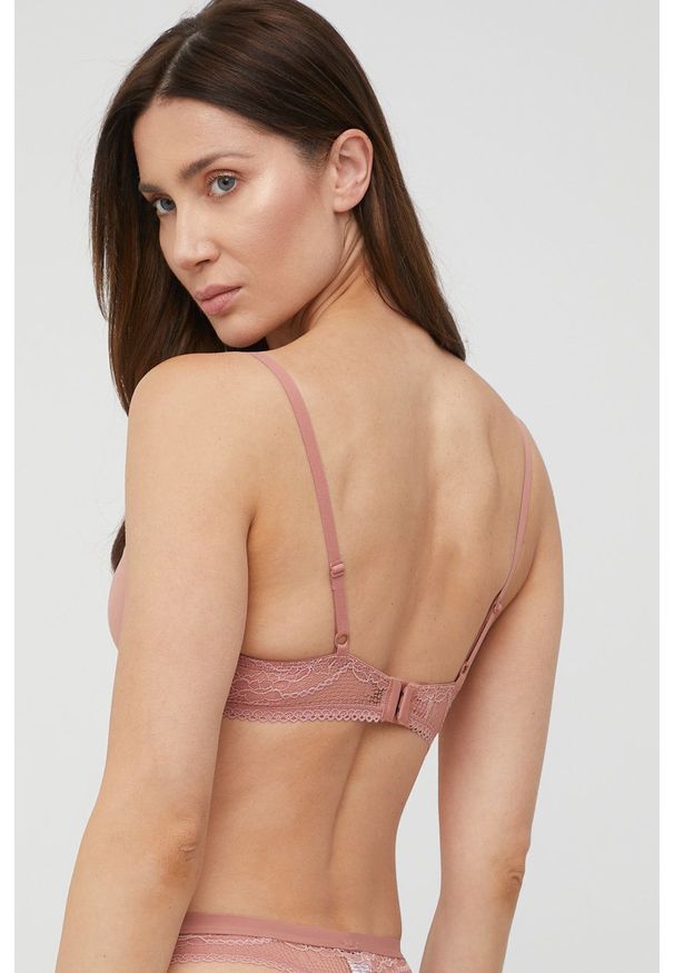 TOMMY HILFIGER - Tommy Hilfiger biustonosz kolor różowy gładki. Kolor: różowy. Rodzaj stanika: biustonosz z fiszbinami. Wzór: gładki