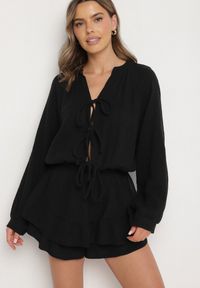 Born2be - Czarny Wiązany Bawełniany Kombinezon Boho z Falbankami i Wiązaniem Lalelia. Kolor: czarny. Materiał: bawełna. Sezon: lato. Styl: boho
