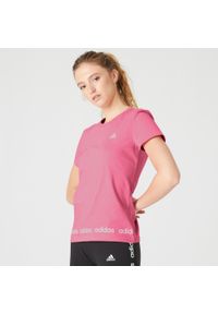 Koszulka z krótkim rękawem damska Adidas Gym & Pilates. Materiał: bawełna. Długość rękawa: krótki rękaw. Długość: krótkie. Sport: joga i pilates #1