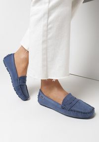 Born2be - Niebieskie Mokasyny Euthophai. Okazja: na co dzień. Kolor: niebieski. Materiał: skóra. Szerokość cholewki: normalna. Wzór: aplikacja. Styl: casual #1